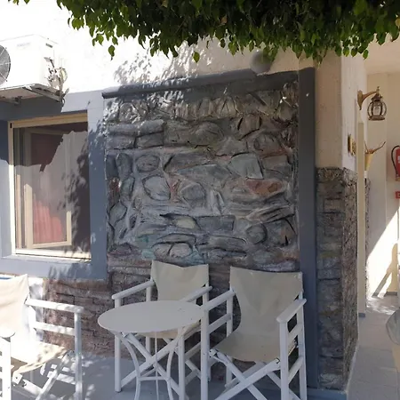 Hermes Korifi Private Apartment